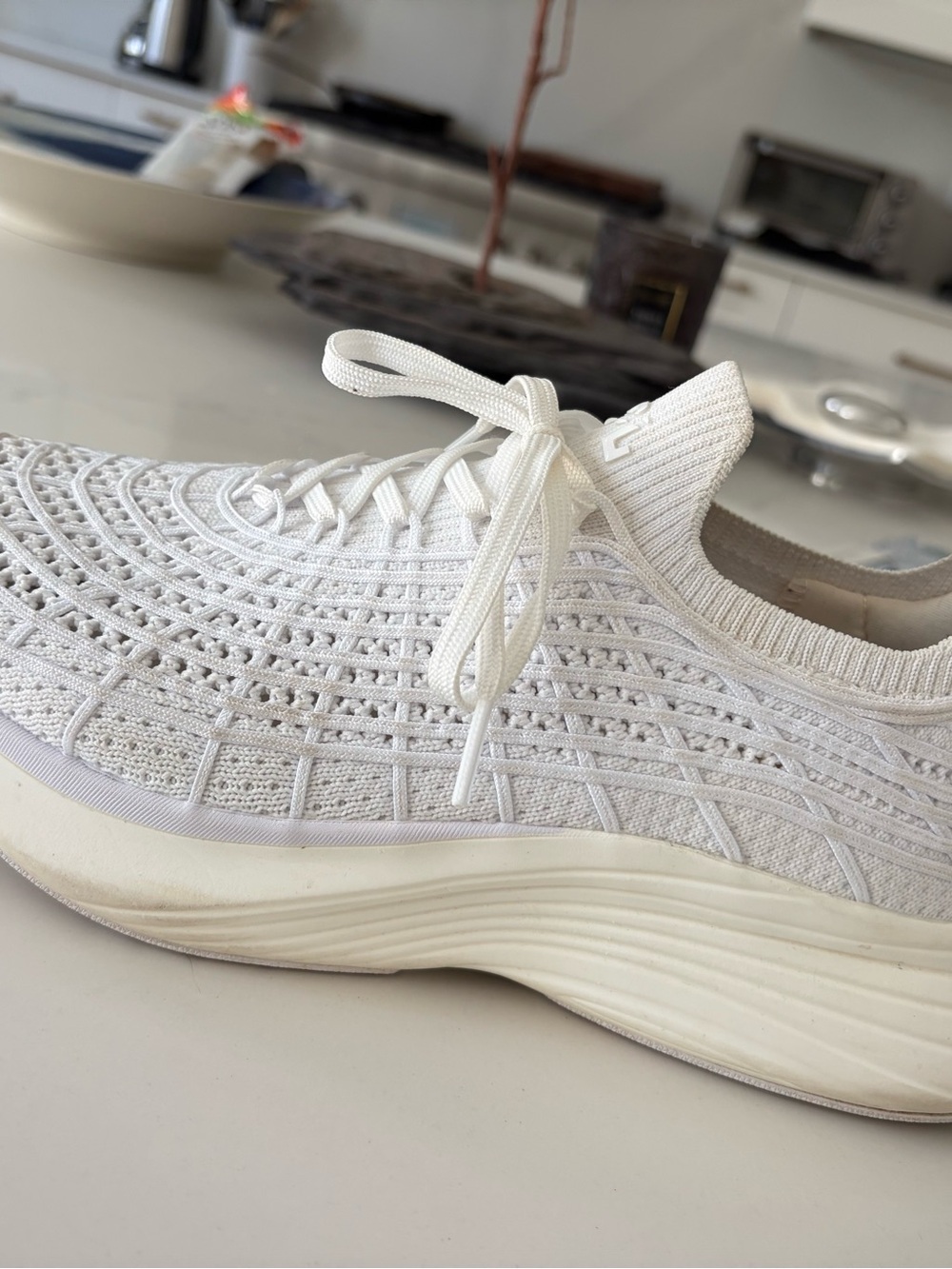 APL Women's White Knit Lace-Up Sneakers tech loom men’s 7 women 9